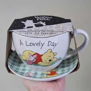 Disney Winnie the Pooh A LOVELY DAY Oversized Mug and Saucer Set 🌼